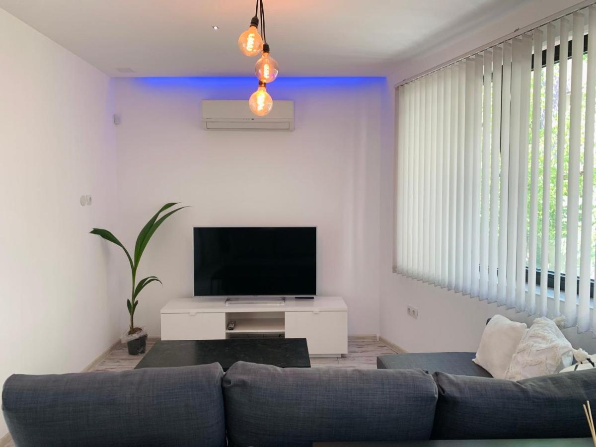 Nordic Style Apartment With Underground Parking Sofia Eksteriør bilde